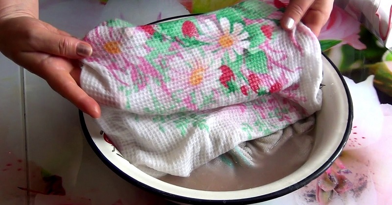 Плохо прополосканные полотенца с остатками химических средств для стирки, поэтому могут вызвать аллергию